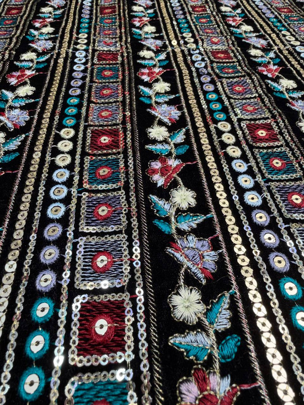 نمای نزدیک طرح مربعی