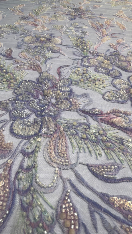 نمای نزدیک رنگ یاسی