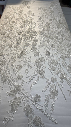 تور سفید عروس مجلسی پر کار گلبرجسته