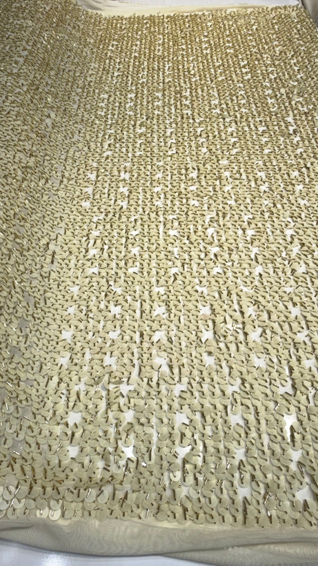 رنگ کرم شیری