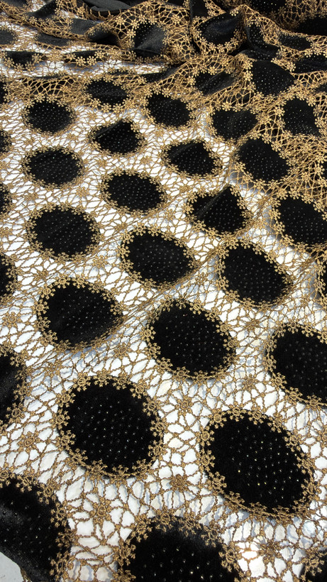 گیپور مخمل نگین دار